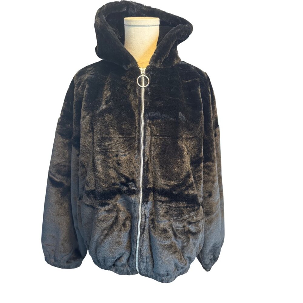 NWT Pretty Little Thing Small Faux Fur Hooded Jacket Black Plush Polyester